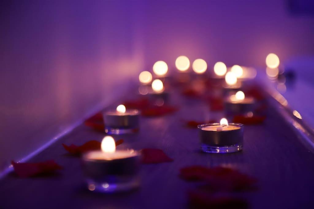 Love Room Unique - Sauna / Jacuzzi Charleville-Mézières Εξωτερικό φωτογραφία