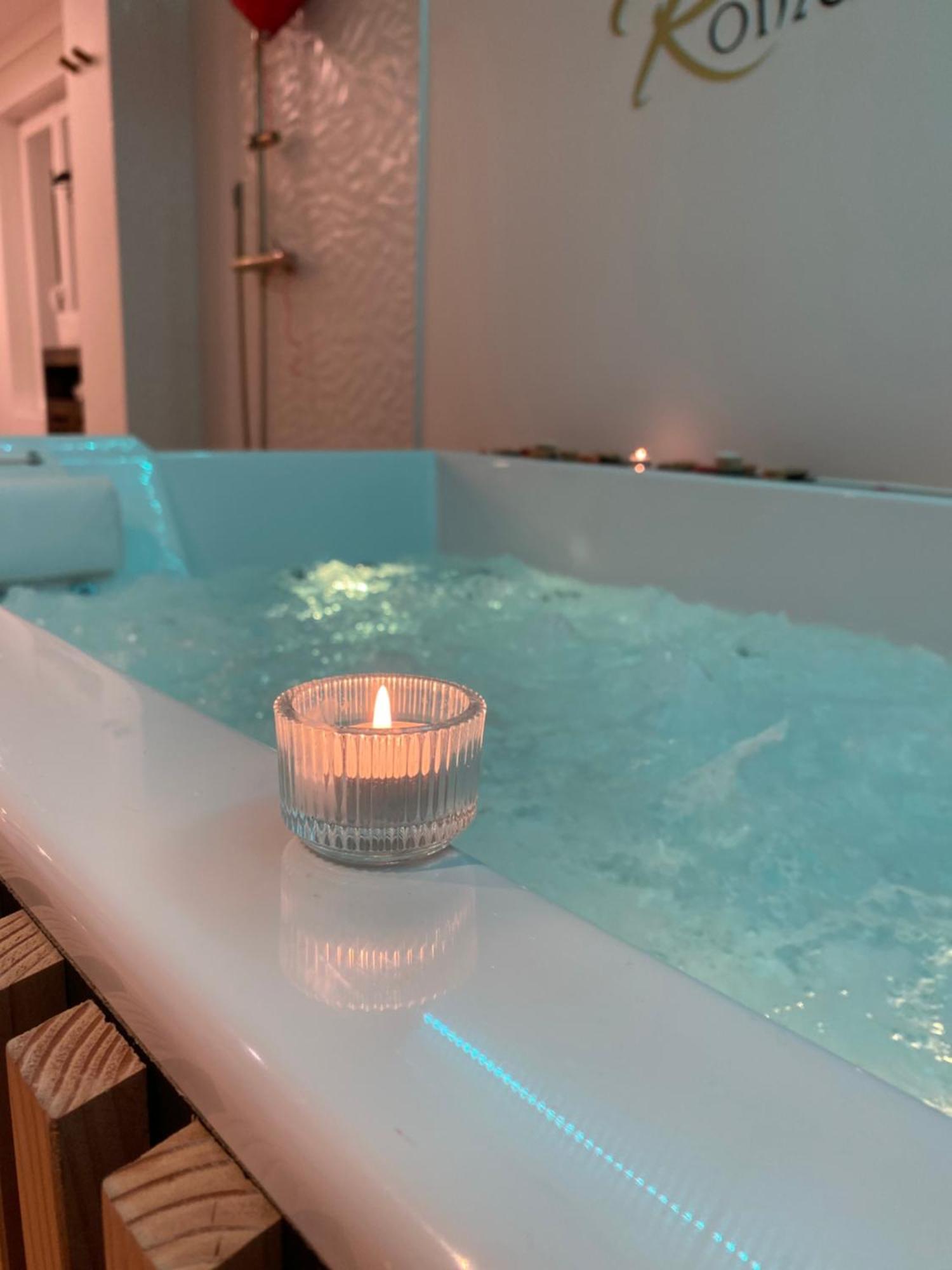 Love Room Unique - Sauna / Jacuzzi Charleville-Mézières Εξωτερικό φωτογραφία